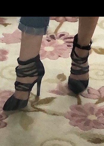 Siyah Süet Tokalı İnce Topuklu Kadın Ayakkabı - Görsel 4