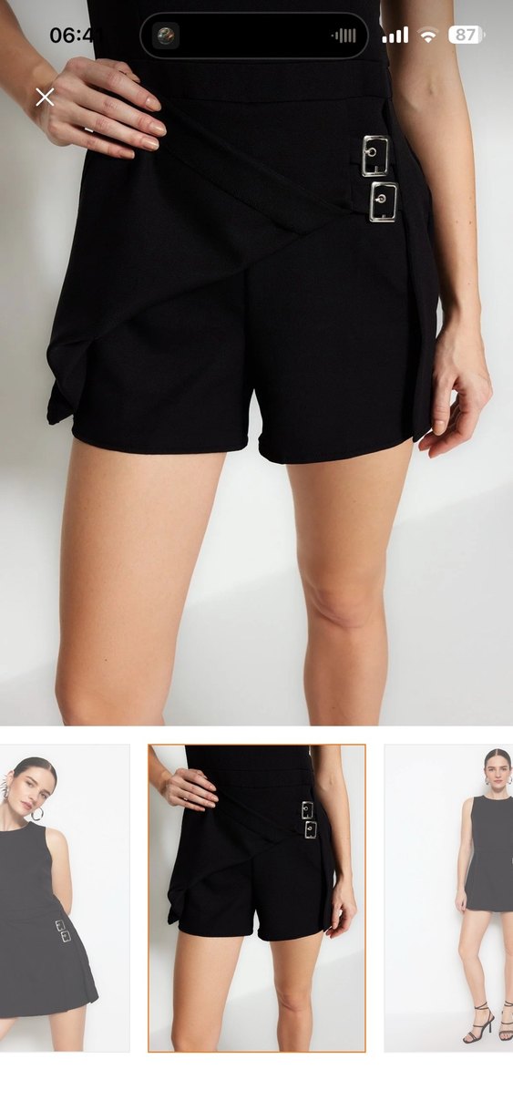 Siyah Mini şort etekli kemer deraylı dokuma tulum Elbise - Görsel 3