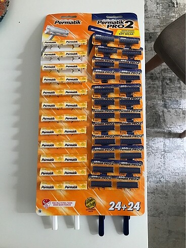 Gillette Permatik Tek Ve Çift Bıçaklı Karışık Kartela 48 Adet Tı