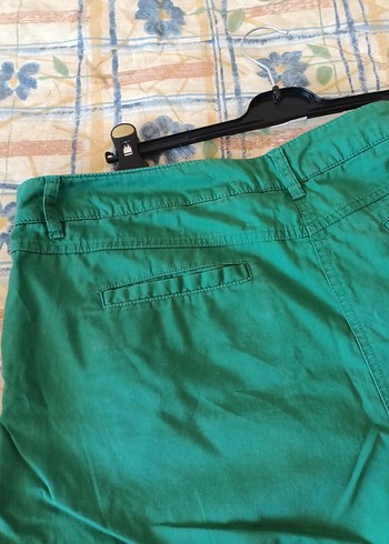 LC Waikiki LCW Kadın Pamuklu bermuda pantolon.