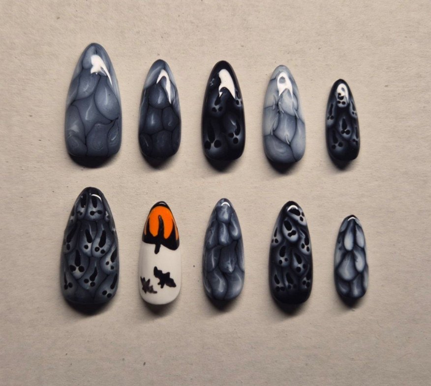 Siyah Desenli Jel Takma Tırnak - Görsel 2