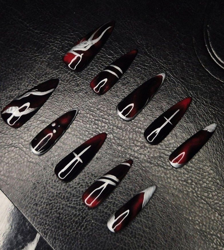 Gotik Bordo Siyah Jel Takma Tırnak - Görsel 3