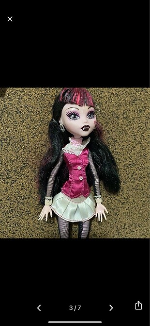 Draculaura basic