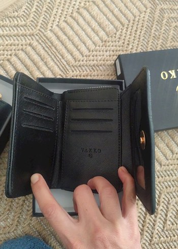orjinal Vakko Siyah Deri Fermuarlı Kadın Cüzdanı - Görsel 2