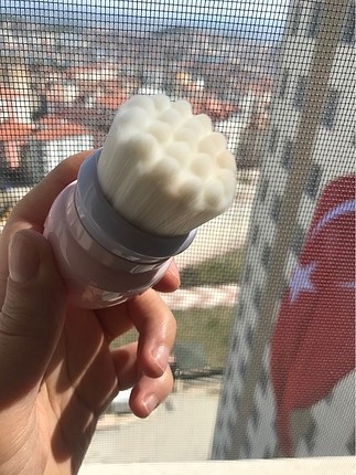 Yüz temizleme fırçası