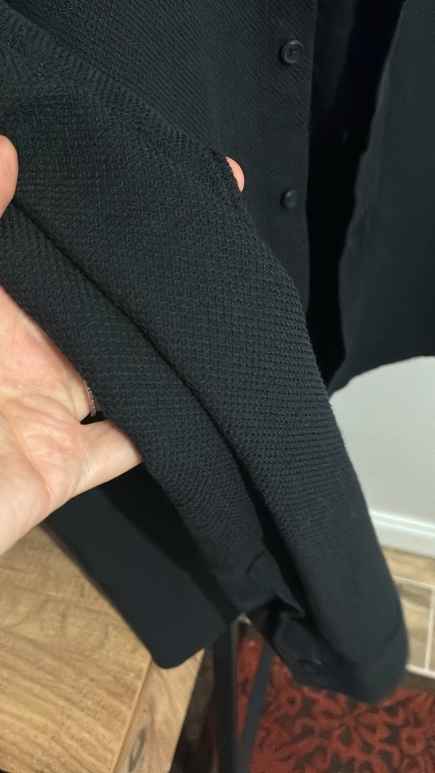 Siyah Düğmeli Keten Gömlek - Görsel 2