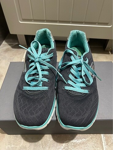 Skechers elite