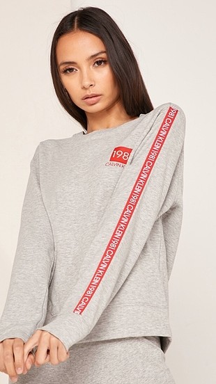 Calvin Klein Kadın 1981 Bold Sweatshirt