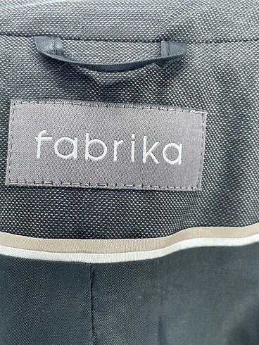 34 Beden gri Renk Fabrika Blazer %70 İndirimli.