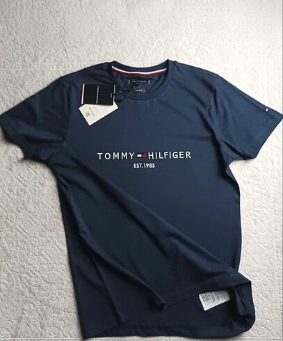 m Beden tommy tshirt