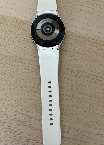 Beden Samsung Galaxy Watch4 Beyaz Akıllı Saat