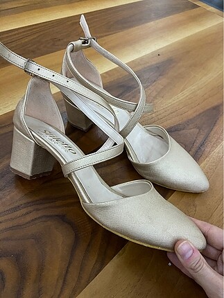 Dore stiletto tarzı