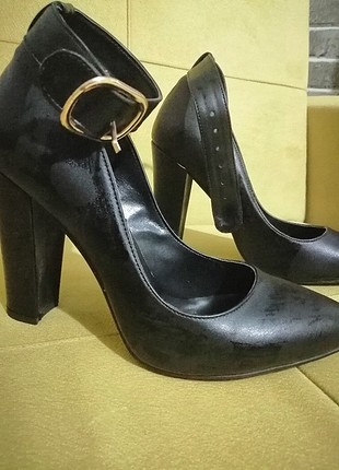 39 Beden siyah Renk Mayra cilt kemerli ayakkabı 