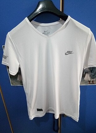Nike tişört