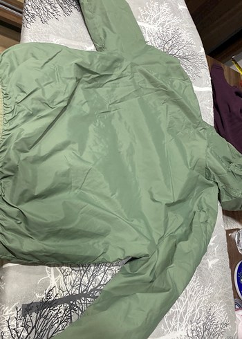 Erkek Kapüşonlu Yeşil Rüzgarlık - Görsel 4