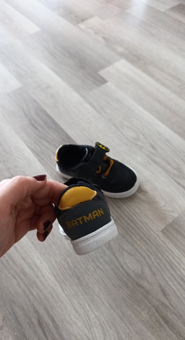 Erkek Çocuk Siyah Batman Baskılı Spor Ayakkabı - Görsel 3