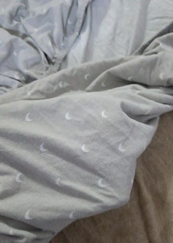 Gri Lastikli Çarşaf - Görsel 2