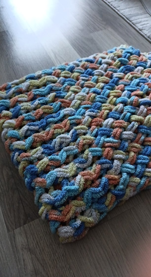 Pastel Renkli Örgü Çocuk Battaniyesi - Görsel 2