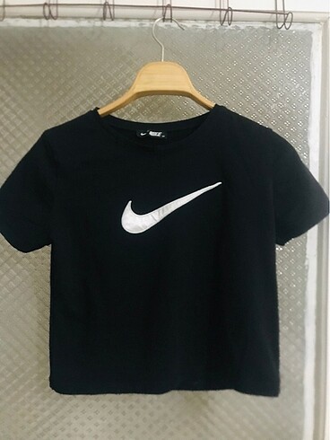 Nike kısa tişört