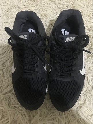 36 Beden siyah Renk Nike orjinal spor ayakkabı