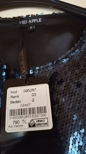 m Beden Abiye üstü çekettir.