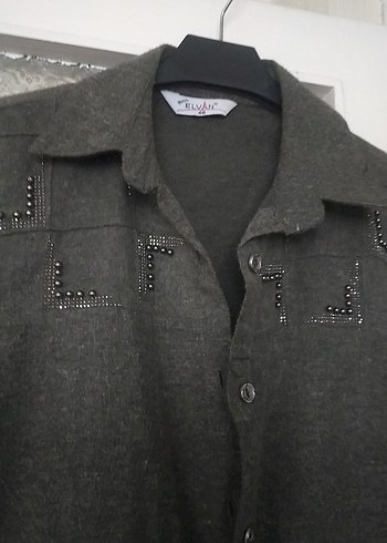 Gri Uzun Düğmeli kadın kışlık gömlek - Görsel 3