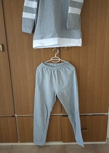 Kadın için Gri alt veÜst takım