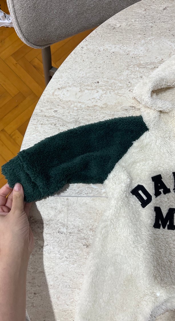 Beyaz Peluş Bebek Tulum Kapüşonlu - Görsel 2