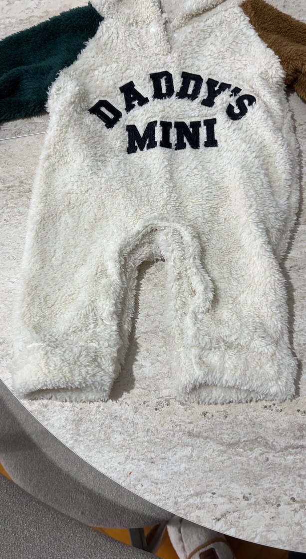 Beyaz Peluş Bebek Tulum Kapüşonlu - Görsel 5