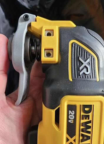DEWALT raspa multitool