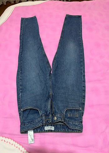 Düğmeli Siyah Dar Kesim Kadın Kot Pantolon - Görsel 9