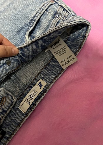 Düğmeli Siyah Dar Kesim Kadın Kot Pantolon - Görsel 4