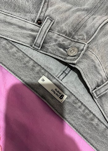 Düğmeli Siyah Dar Kesim Kadın Kot Pantolon - Görsel 16