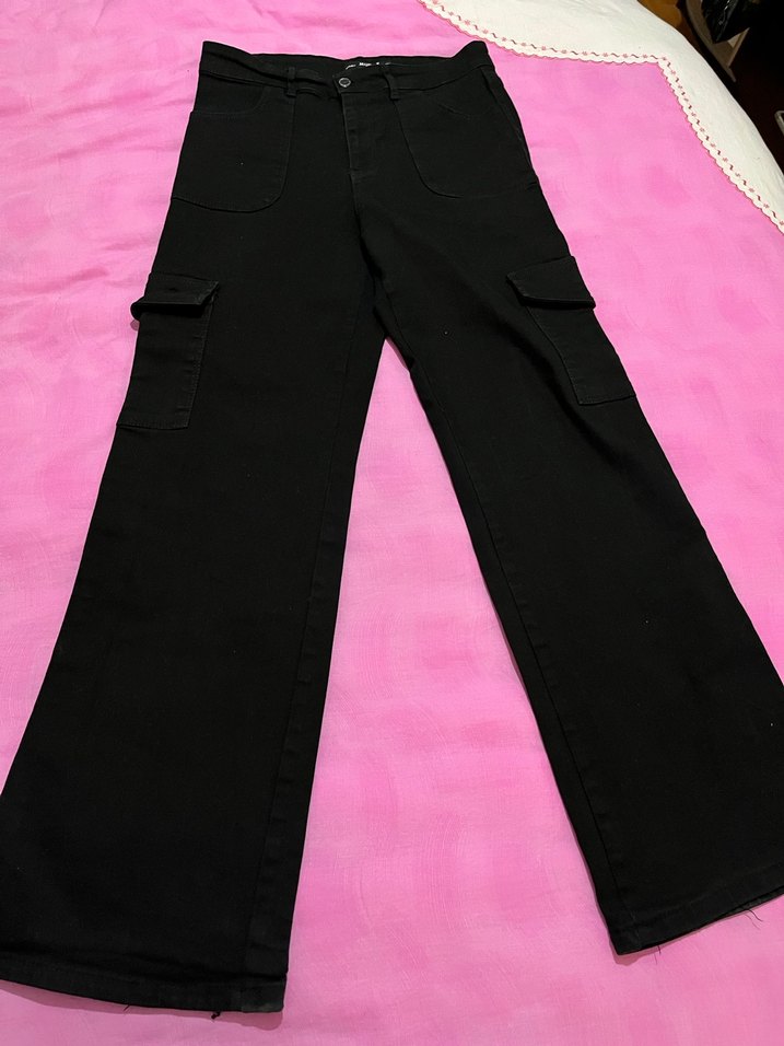 Düğmeli Siyah Dar Kesim Kadın Kot Pantolon - Görsel 3