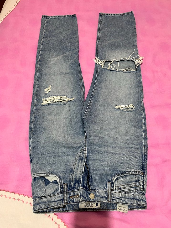 Düğmeli Siyah Dar Kesim Kadın Kot Pantolon - Görsel 5