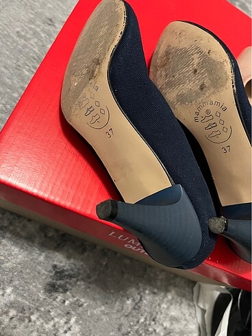 37 Beden Stiletto