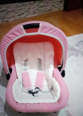Kiz bebek puset