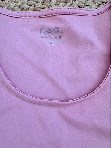 Dagi activewear tshrt