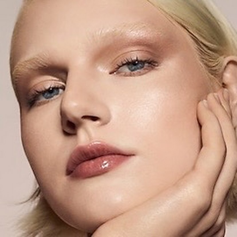 Fenty Beauty gloss bomb Dudak Parlatıcısı 01 - Görsel 2