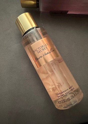 Victoria's Secret Bare Vanilla Kadın Parfümü 250 ml