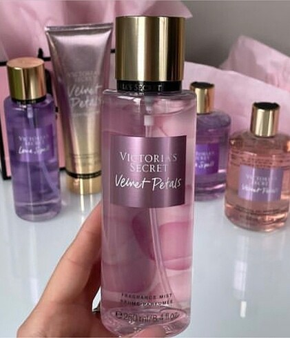 Beden Victoria secret vücut spreyleri