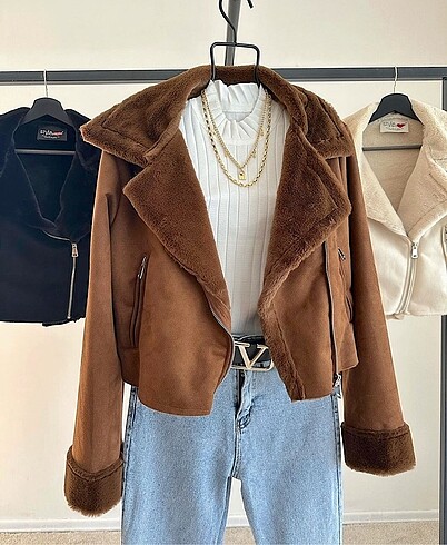 Zara model biker mont