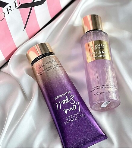 Victoria secret vücut spreyi ve losyon takımı