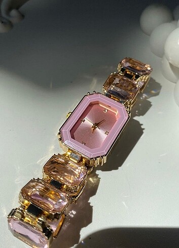 Diğer Pembe sekizgen swarovski saat gold