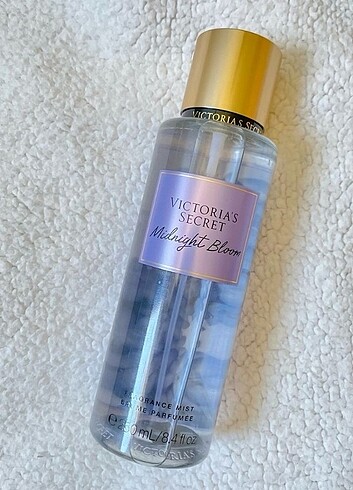 Victoria secret midnight bloom body sprey 