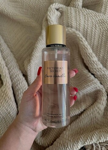 Victoria secret bare vanilla body sprey 