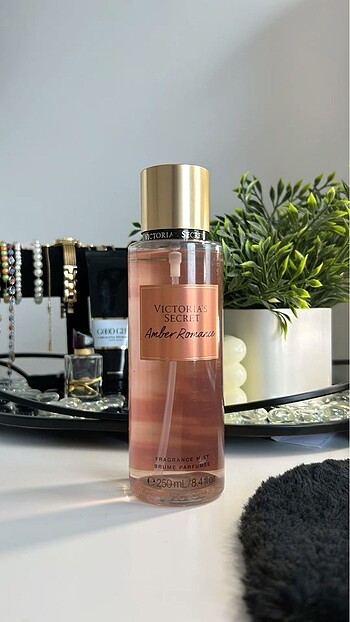 Diğer Victoria Secret Bare Vanilla Sprey
