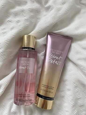 Victoria Secret Body losyon ve sprey seti velvet petals