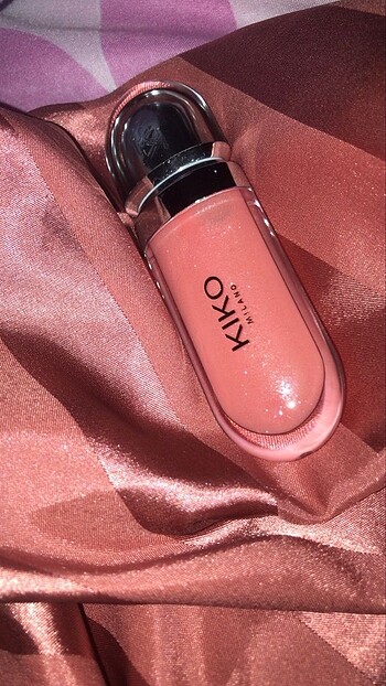 Kiko gloss 04 kedi dili parlak renk orjinal