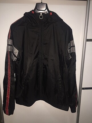 Pull & Bear Siyah XL Şerit Detaylı Fermuarlı Erkek Rüzgarlık